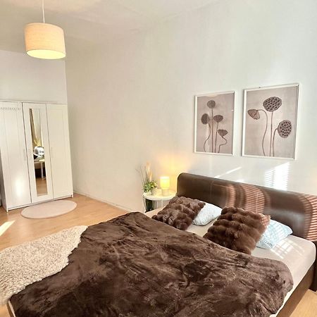 Apartment Caroline - Old Town, Ac Bratislava Esterno foto