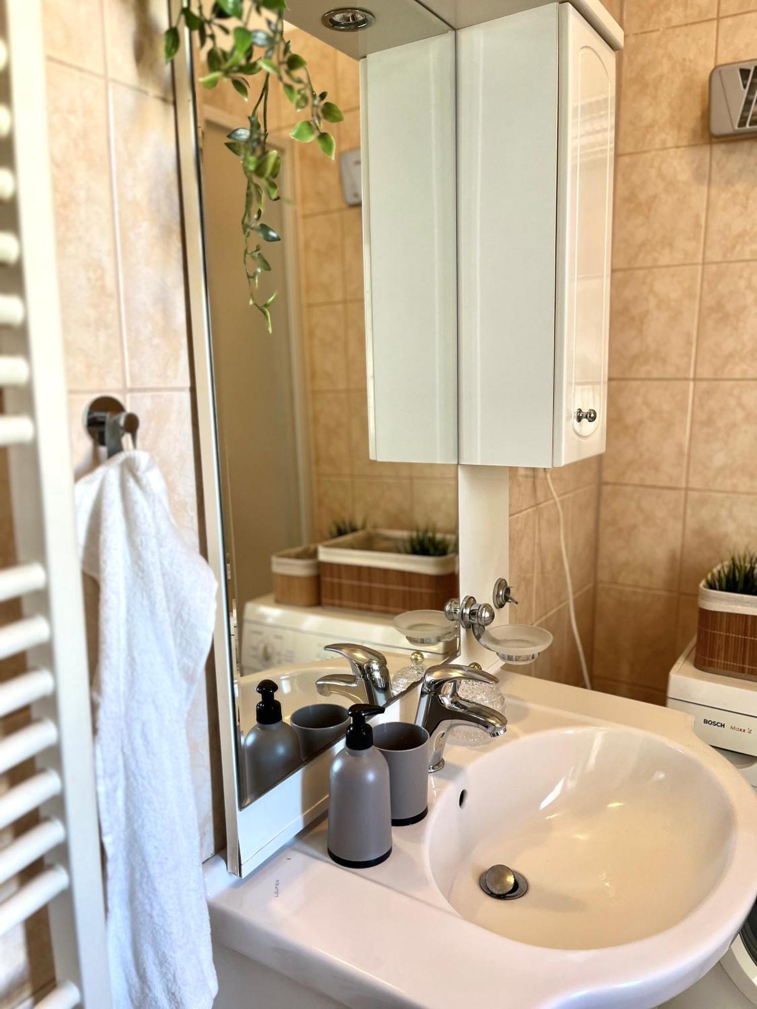 Apartment Caroline - Old Town, Ac Bratislava Esterno foto